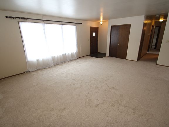 2nd image of 1576 Dover Dr