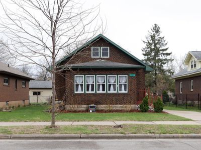 1234 Farnam STREET, La Crosse, WI, 54601