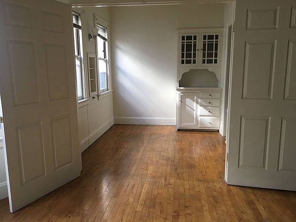 3rd image of 2533 Durant Ave APT 4