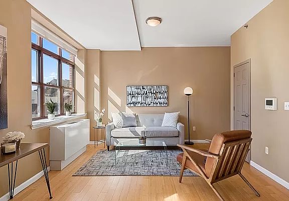 2nd image of 237 W 115th St APT 6B