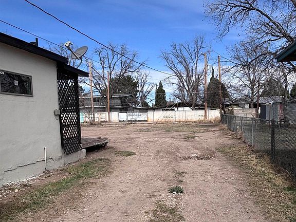 4th image of 904 Ortega St