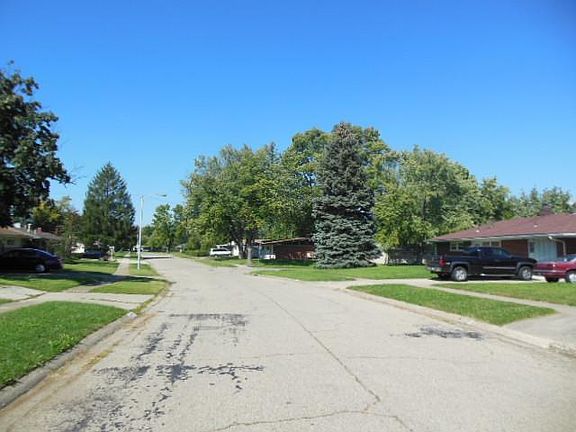 4th image of 5284 Fredonia Ave
