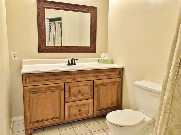 4th image of 12525 Floral Dr
