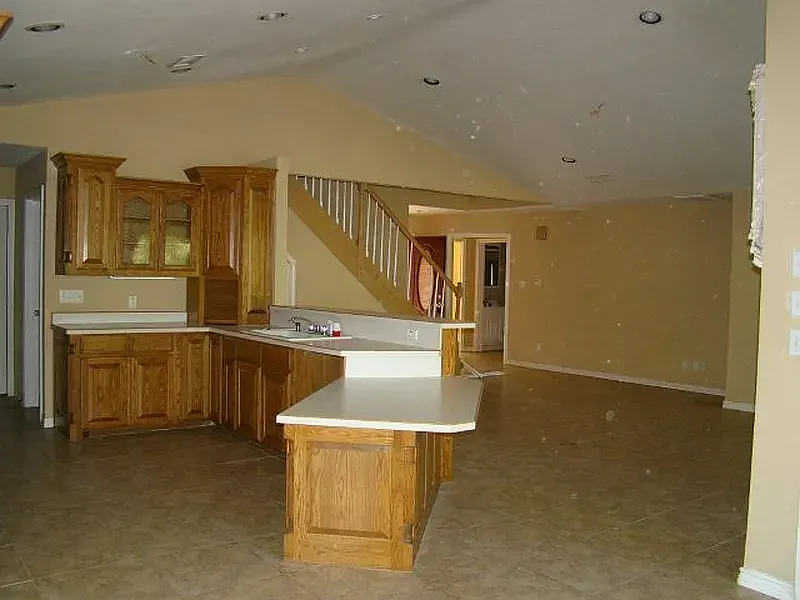 3 bed, 1777 sqft, $2,795 — Photo 3