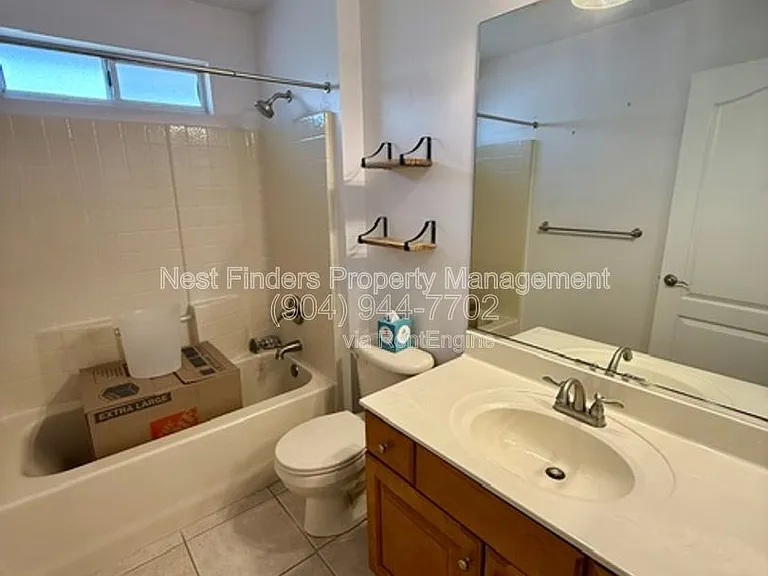 801 Derby Ln — Photo 21