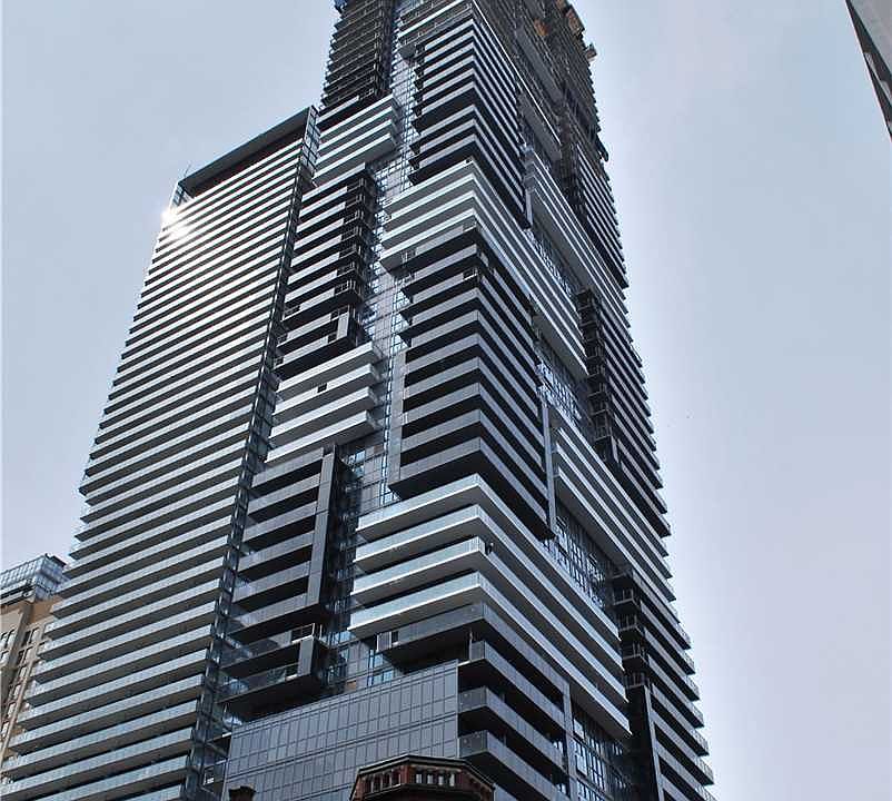 2nd image of 7 Grenville St Unit 3711