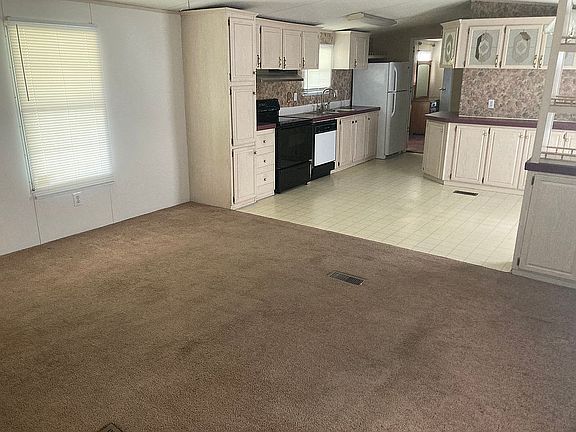 5th image of 7040 Park Ave