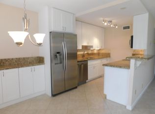 1002 Exeter #1002-A, Boca Raton, FL 33434