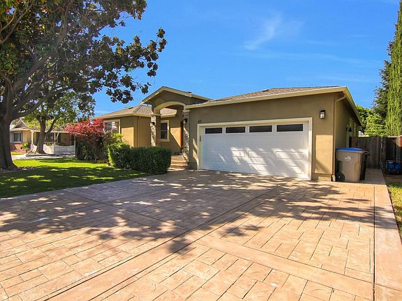 2nd image of 611 Pamlar Ave