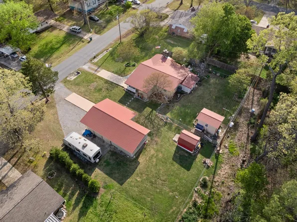 808 Betty Jean Ave, Bull Shoals, AR 72619
