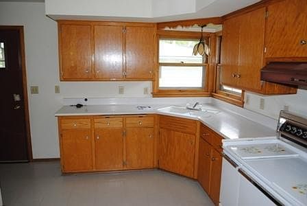 2nd image of 8508 W Crawford Ave