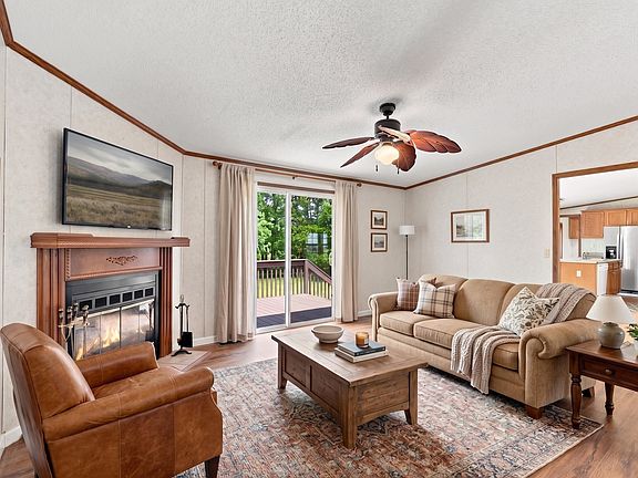 2nd image of 156 Falcon Ridge Dr