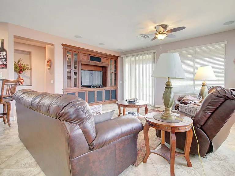 22896 W Arrow Dr — Photo 23