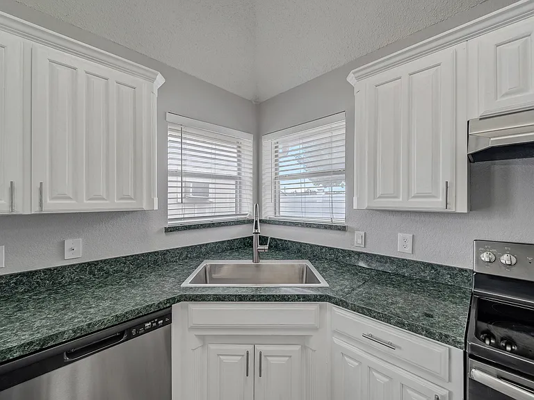 3300 Tommy Hays Dr — Photo 24