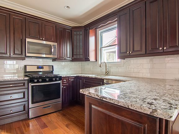 3rd image of 271 Bement Ave