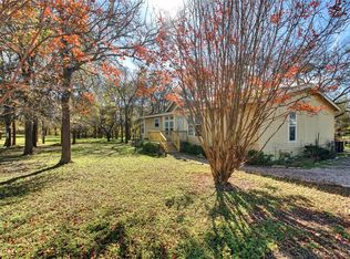 111 Hog Eye Rd, Elgin, TX 78621