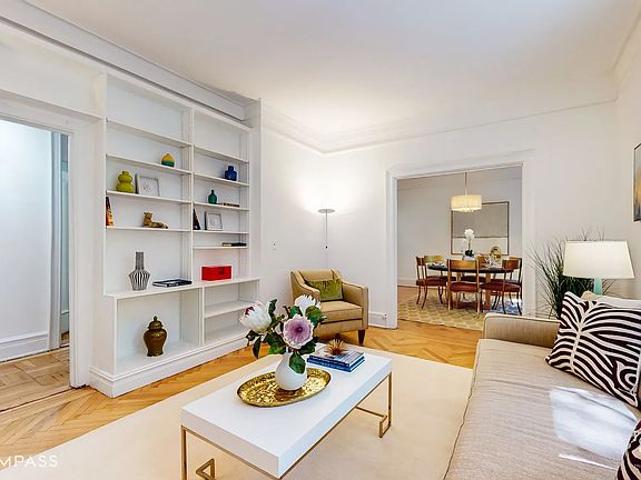 3rd image of 156 E 79th St #1CE