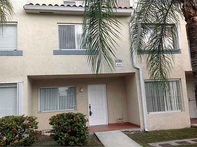 1st image of 611 NW 82nd Ave APT 304