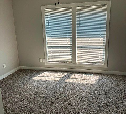 4th image of 4621 Lockner Dr #6