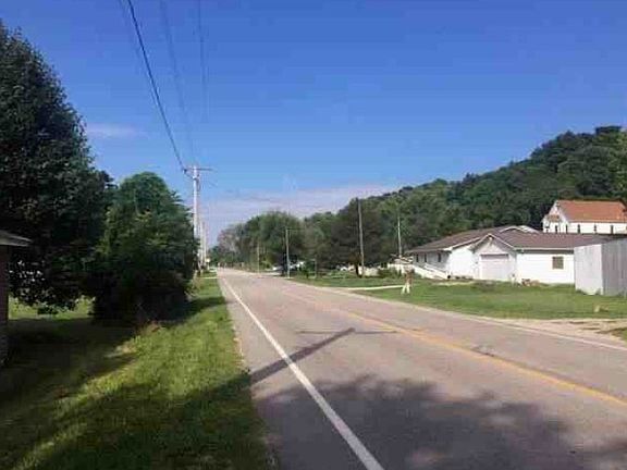 Exterior Neighborhood (street photo)