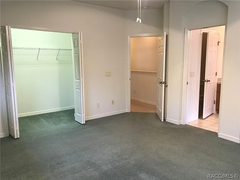 1626 W Spring Meadow Loop — Photo 11