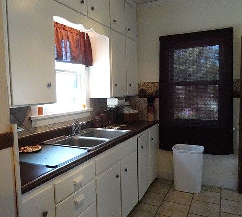 4th image of 817 N C St E