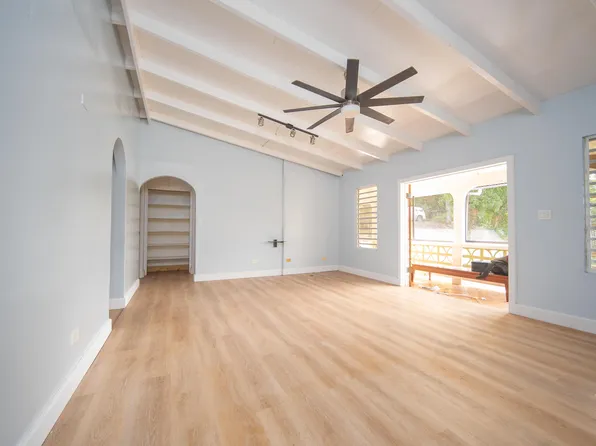27 Sion Farm Est #Qu, Christiansted, VI 00820