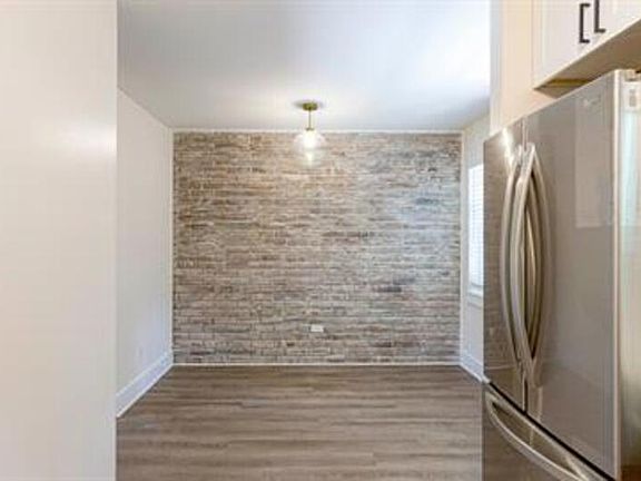 3rd image of 1744 Cambridge Ave APT 9