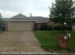 216 Cross Country Dr, Hewitt, TX 76643