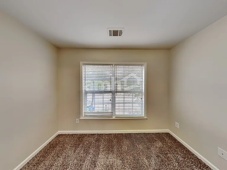 5 Horseshoe Ln — Photo 18