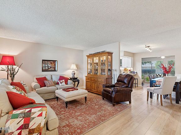 3rd image of 10317 W PRAIRIE HILLS Circle