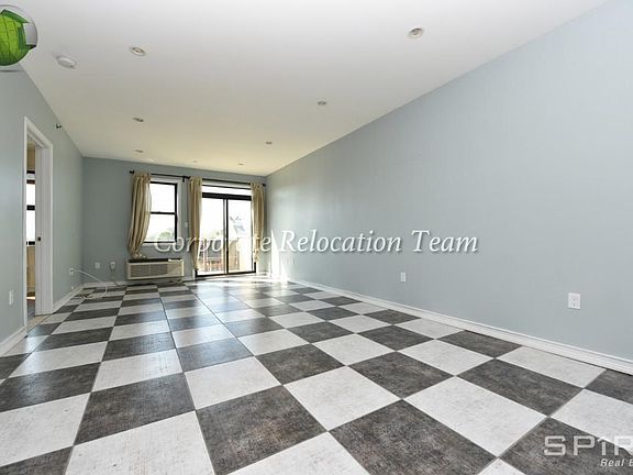 2nd image of 3037 38th St #2