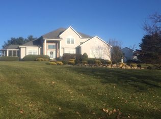 21 Yorkshire Dr, Hackettstown, NJ 07840