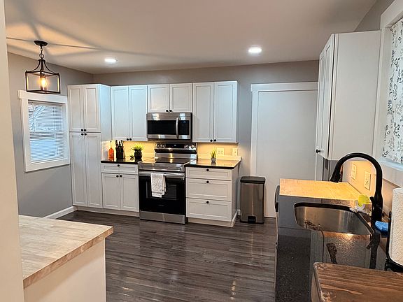 3rd image of 333 Lake St #A