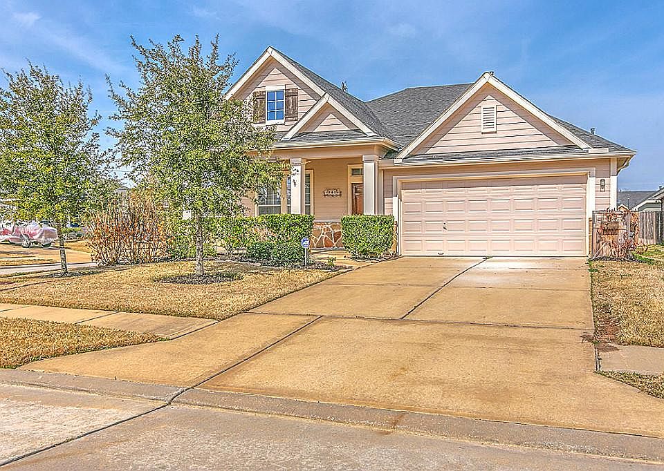 Welcome to 12826 Portales Point!