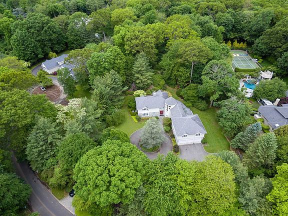 3rd image of 8 Evans Dr