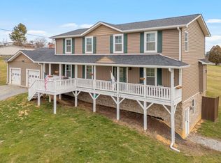 5652 Alum Spring Rd, Pulaski, VA 24301