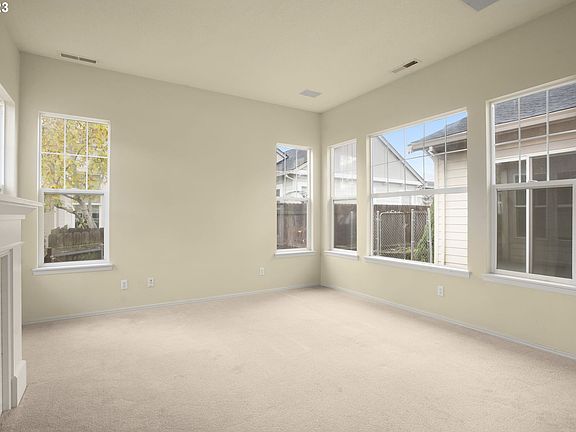 5th image of 6435 NE Rosebay Dr