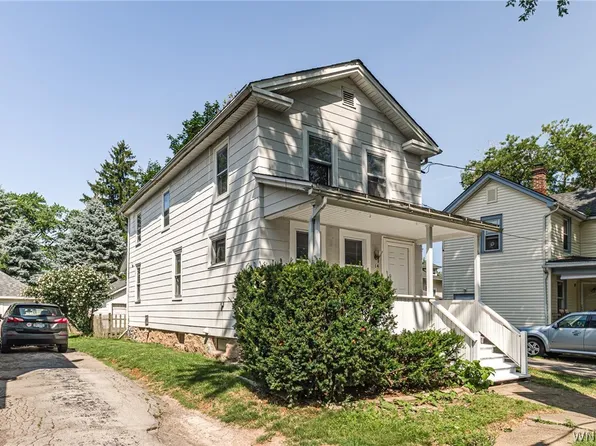 14 Morton Ave, Lockport, NY 14094