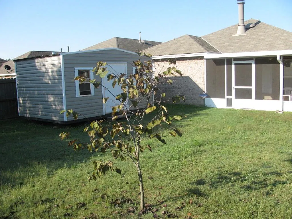 3 bed, 1457 sqft, $1,695 — Photo 2