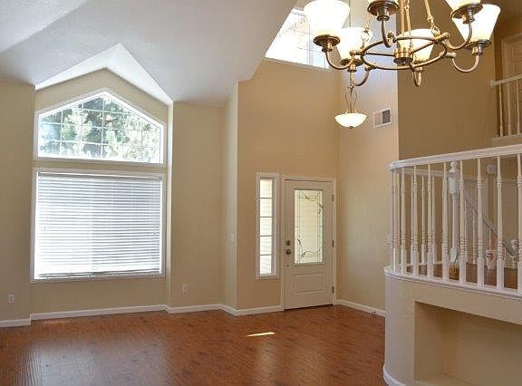 2nd image of 6141 Jacinto Ave