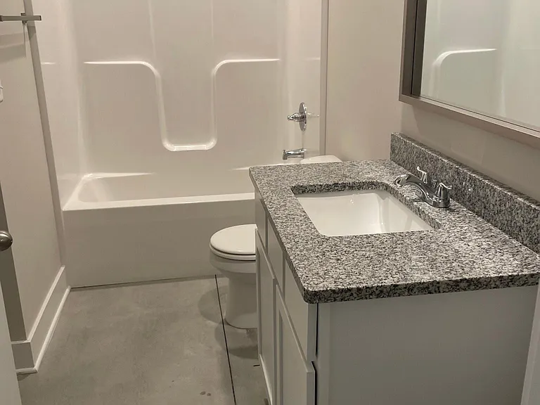 5418 N Colburn St — Photo 3