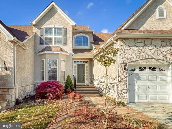 19 Van Artsdalen Dr, Washington Crossing, PA 18977