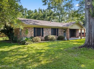 13912 Birchwood Dr, Biloxi, MS 39532