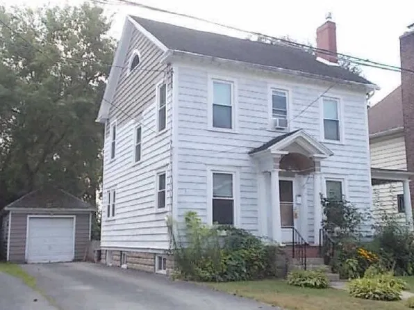 12 N Park Ave, Auburn, NY 13021