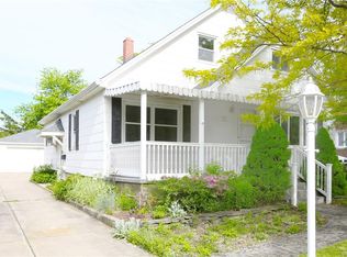 116 Woodridge Ave, Cheektowaga, NY 14225