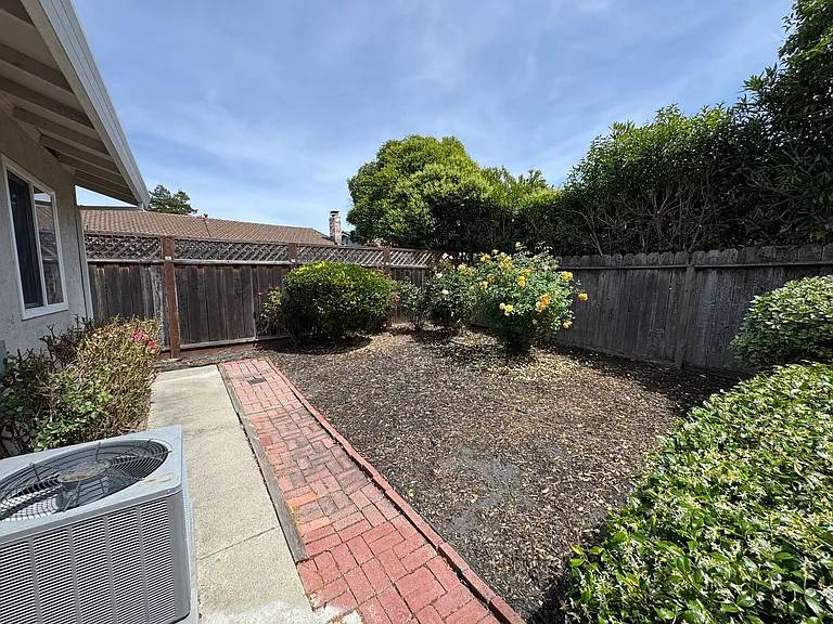 7070 Wineberry Way — Photo 18