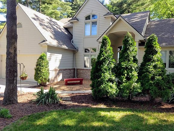 2nd image of 1239 Briarwood Ct