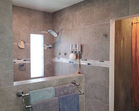 2nd image of 328 San Domingo Dr