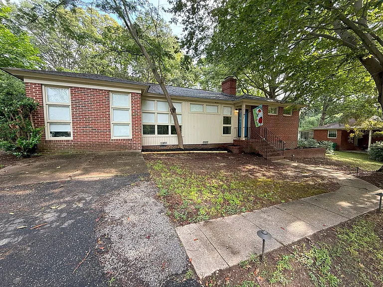6416 Glyndon Ln — Photo 17